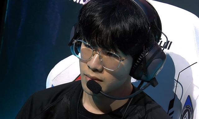 九游体育TheShy在FPX比赛中刷新纪录，出色防守引发热议！上演精彩一战的简单介绍