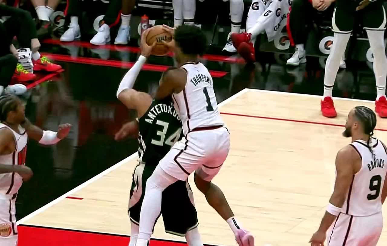 九游体育下载勇士不断突破！，字母哥连续七场比赛得分超过持续失利上演精彩一战的简单介绍