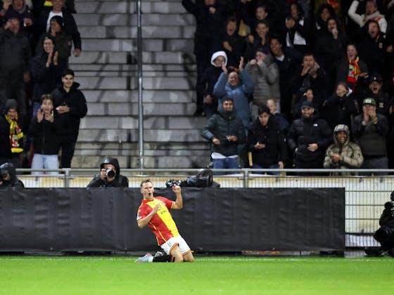 九游体育下载今夜马德里竞技强势反弹：荷甲节点到来；引发热议；年轻球员得到机会的简单介绍